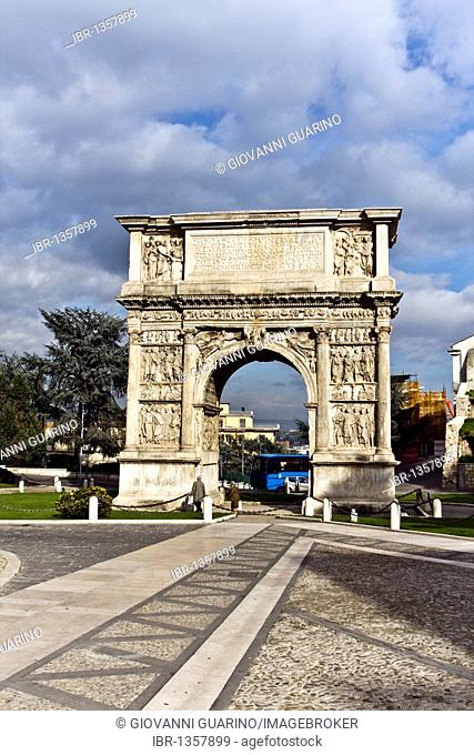 Triumphal Arch of Trajan, 114-117 a.C., Roman building, Benevento, Campania, South of Italy, Europe