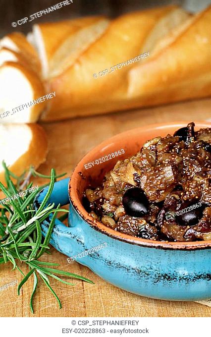 Fig Tapenade with French Bread