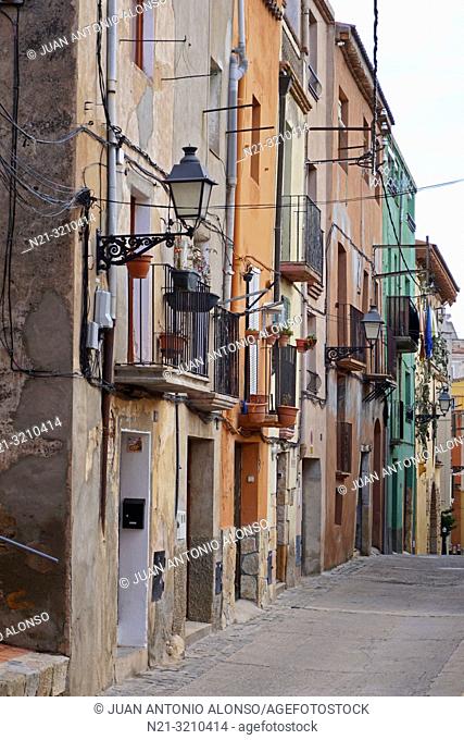 Old street façades. Montblanc, Tarragona, Catalonia, Spain, Europe