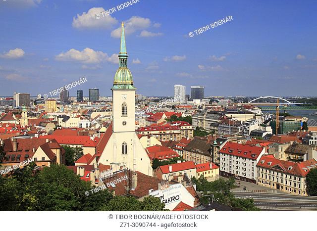 Slovakia, Bratislava, St Martin Cathedral, skyline,
