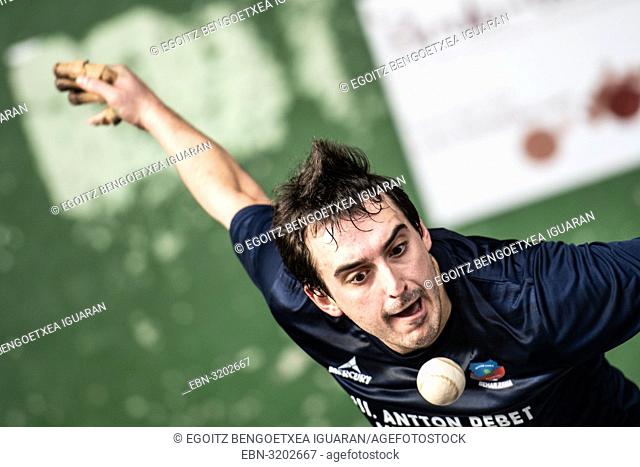 Beñat Azketa at the semi-finals of Antton Pebet basque pelota bare hand tournament. Villabona, Basque Country, Spain