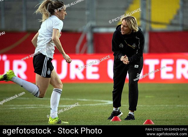 21 February 2021, North Rhine-Westphalia, Aachen: Football, Women: Internationals, Germany - Belgium At Tivoli. Germany's coach Marina Voss-Tecklenburg before...