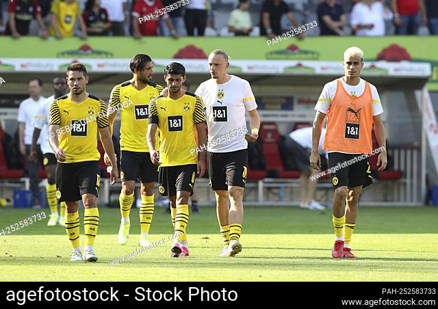 firo 1st Bundesliga. 2021/2022 Football: Football: 08/21/2021 SC Freiburg - BVB Borussia Dortmund 2: 1 exit, disappointment, disappointed, Mahmoud Dahoud