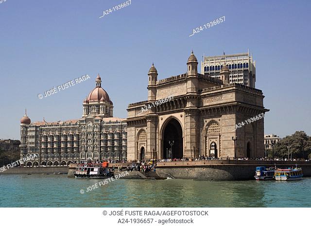 India , Maharastra State, Mumbay City, Colaba District, Gateway Of India Bldg