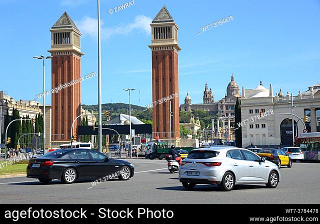 Venetian Towers, traffic