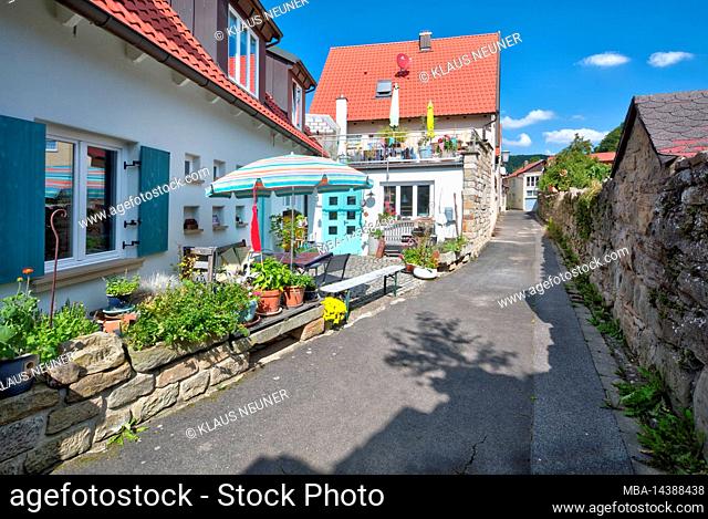 House facade, terrace, decoration, alley, city wall, city view, autumn, Zeil am Main, Franconia, Bavaria, Germany, Europe