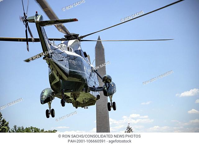 Very hight resolution view of Marine One, with United States President Donald J. Trump and first lady Melania Trump aboard