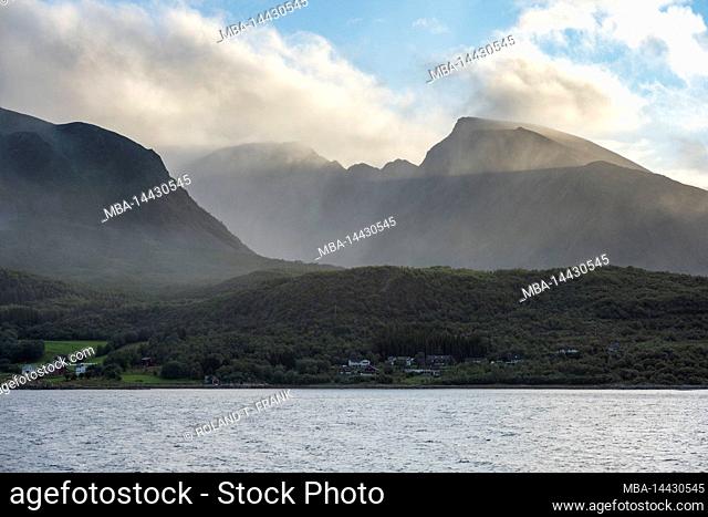 Norway, Troms og Finnmark, coastal landscape near Grytøya Island