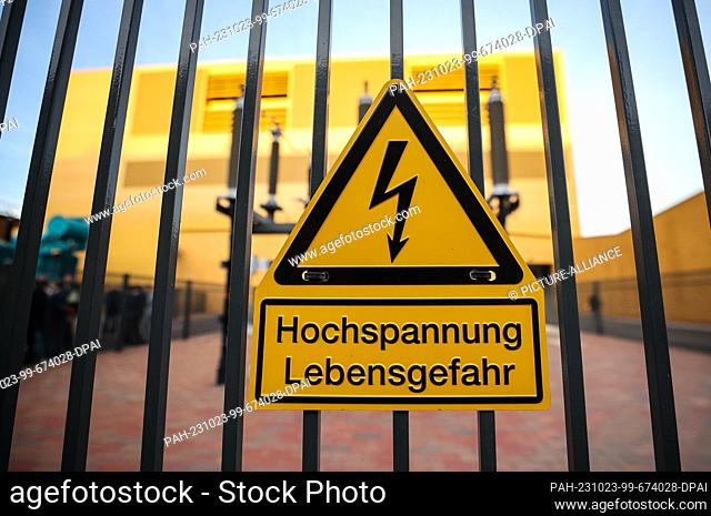 23 October 2023, Saxony, Leipzig: A sign warns ""High voltage danger to life"" at the new combined heat and power plant South