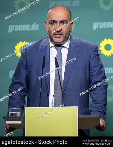 09 January 2023, Berlin: Omid Nouripour, federal chairman of Bündnis 90/Die Grünen, speaks at a press conference to mark his party's annual kick-off retreat