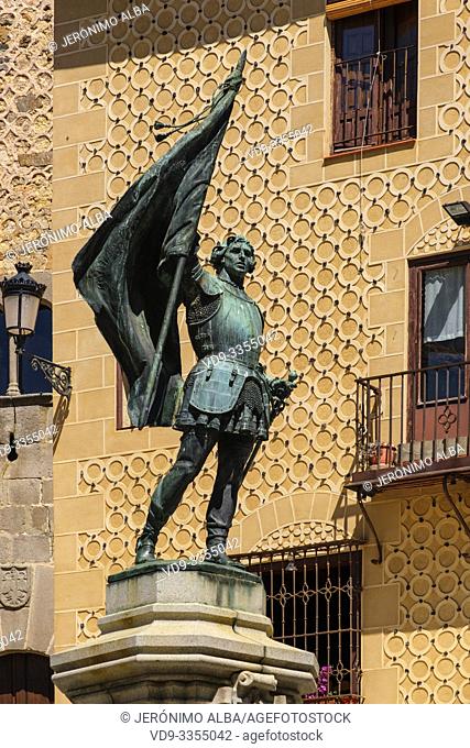 Juan Bravo Statue, Medina del Campo square. Segovia city. Castilla León, Spain Europe