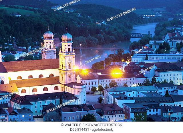 Old Town and Dom St. Stephan from Veste Oberhaus castle, Passau, Bavaria, Germany