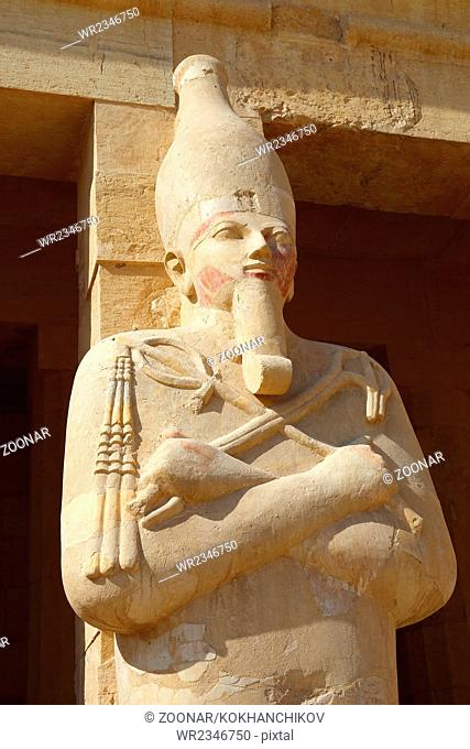 Statue of the Queen Hatshepsut in temple