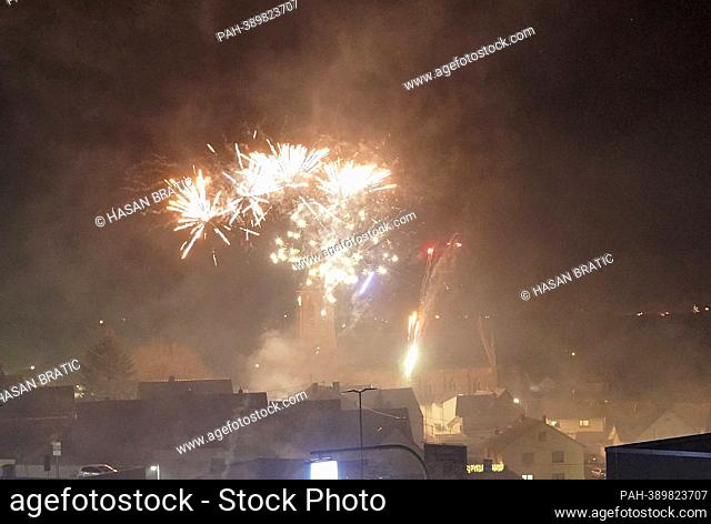 Fireworks to start the new year 2023. - Nentershausen/Rheinland-Pfalz/Deutschland