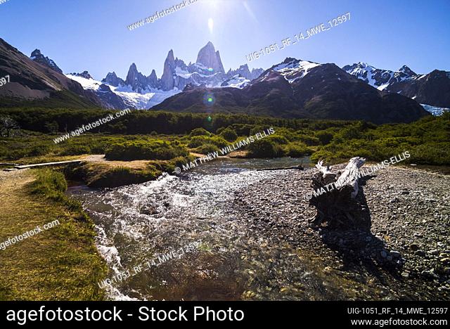 Mount Fitz Roy (aka Cerro Chalten), Los Glaciares National Park, El Chalten, Patagonia, Argentina