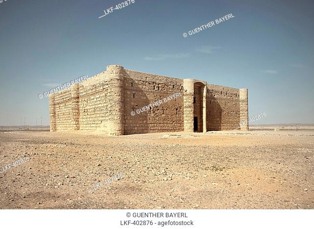 View of desert castle Qasr Kharanah, Eastern Desert, Jordan, Middle East, Asia