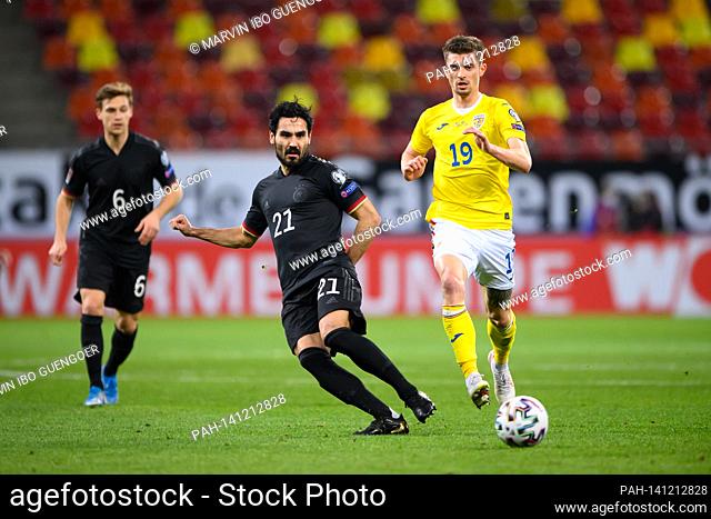 Ilkay Guendogan (Germany, l) versus Florin Tanase (ROU, r). GES / Football / World Cup qualification: Romania - Germany, March 28