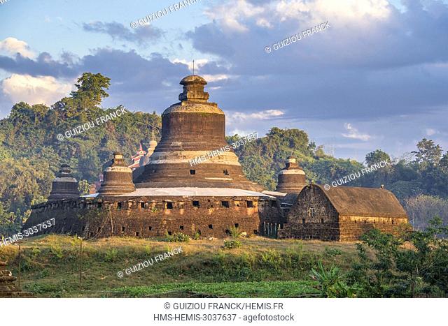 Myanmar (Burma), Rakhine state (or Arakan state), archeological site of Mrauk U, ancient capital of Rakhine from the 15th to 18th century known as the Golden...