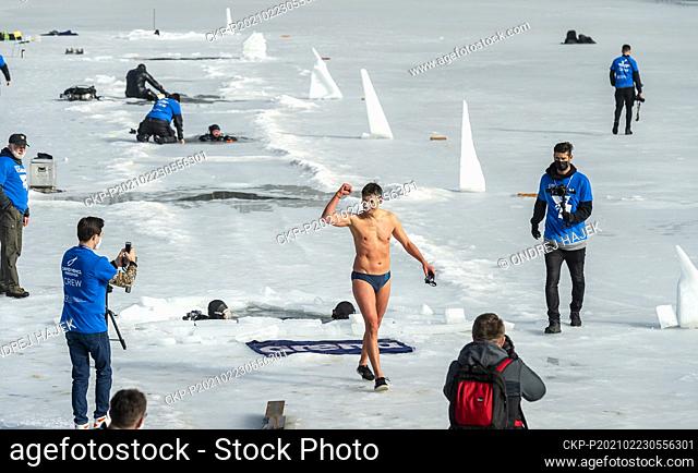 Czech freediver David Vencl breaks Stig Severinsen's eight-year-old Guinness record for swimming under the ice. David Vencl set the record 80