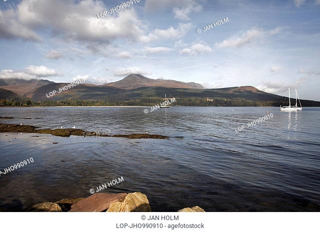 Scotland, North Ayrshire, Brodick, View across Brodick Bay to Goat Fell the highest point on the Isle of Arran and Arran Mountains