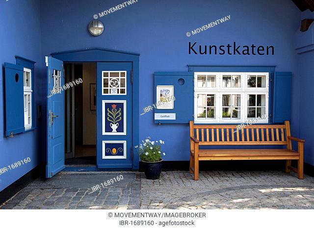 Kunstkaten art gallery, Baltic Sea resort town of Ahrenshoop, Fischland, Mecklenburg-Western Pomerania, Germany, Europe