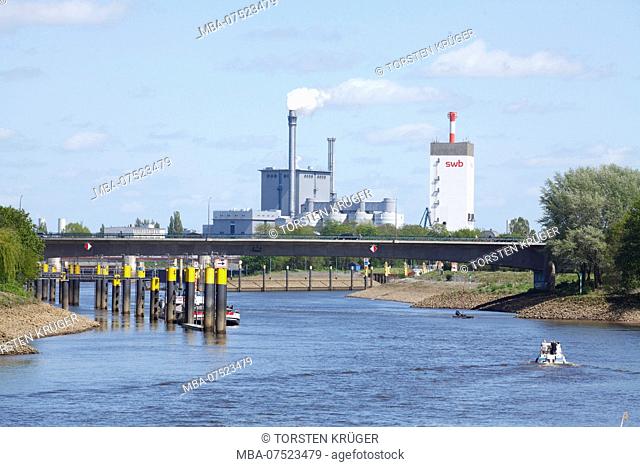 Bremen-Hastedt Combined Heat and Power Plant with Karl-Carstens Bridge, SWB, Stadtwerke Bremen (Municipal Works), Bremen, Germany, Europe