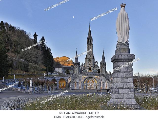 France, Hautes Pyrenees, listed at Great Tourist Sites in Midi Pyrenees, Lourdes, Lourdes sanctuaries, statue of the Virgin in front of the Basilica