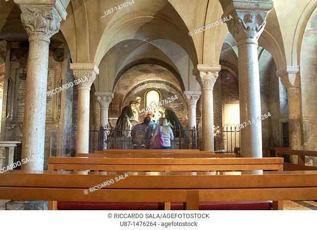Italy, Emilia Romagna, Modena, Duomo Cathedral, Crypt