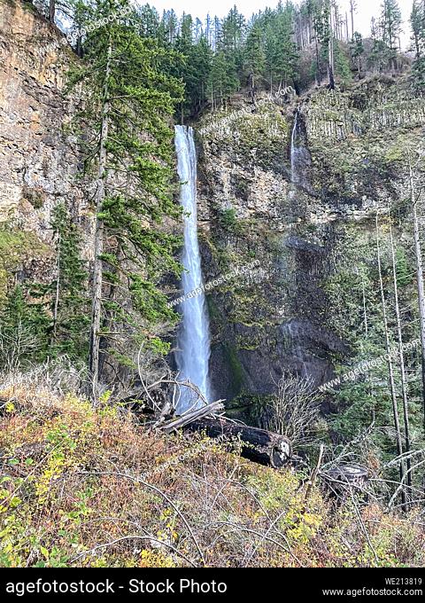 Multnomah Falls is a waterfall located on Multnomah Creek in the Columbia River Gorge, east of Troutdale, between Corbett and Dodson, Oregon, United States