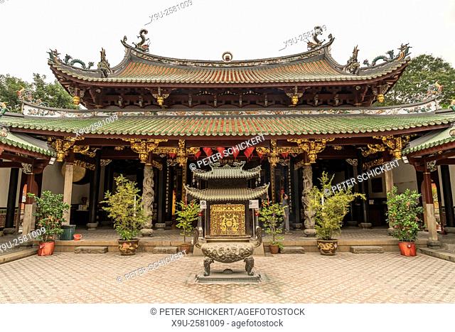 the taoist Thian Hock Keng Temple or Temple of Heavenly Happiness in Chinatown, Singapore, Asia