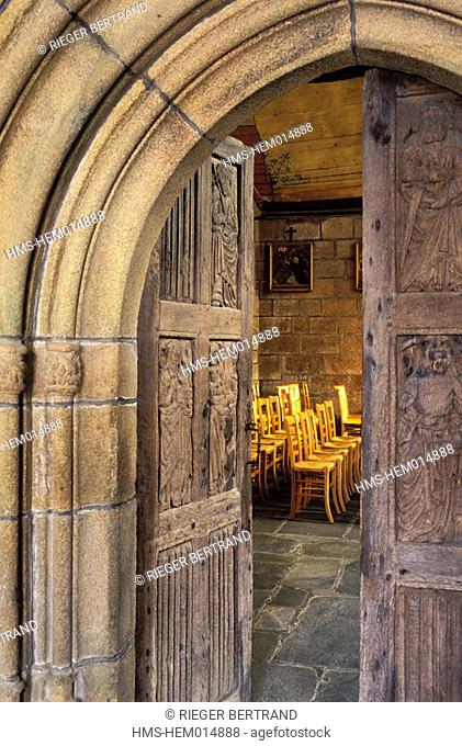 France, Côtes-d'Armor (22), Ploumanach (region of Perros-Guirrec), entrance door of the chapel of the Brightness (Clarté)
