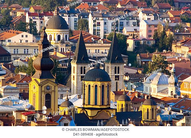 Bosnia-Hercegovina, Sarajevo, view of city center with catholic and Orthodox cathedrals