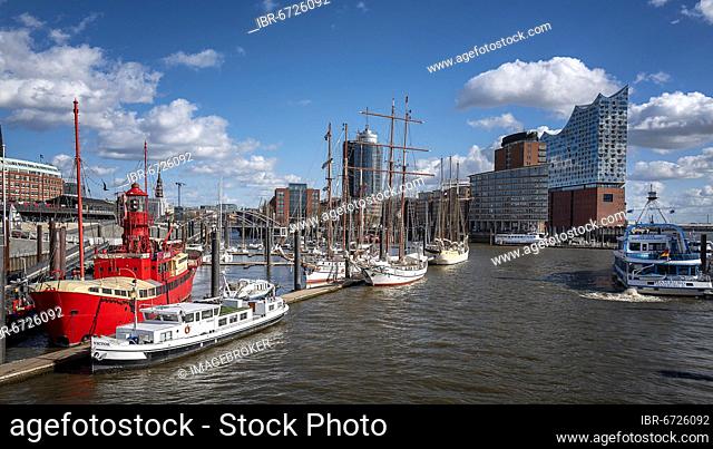 Sailing ships, boats and the Elbe Philharmonic Hall, Hamburg, Germany, Europe