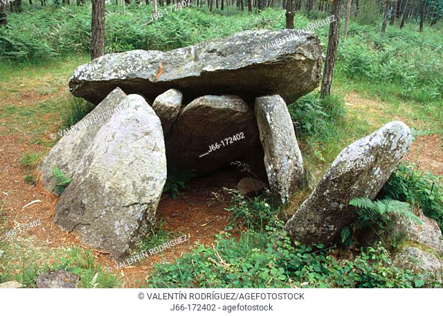 Pedra de Arca dolmen. Malpica. Costa de la Muerte, La Coruña province. Spain