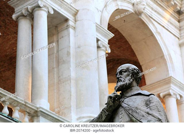 Statue of Andrea Palladio in front of the Basilica Palladiana, Piazzetta Andrea Palladio, Vicenza, Veneto, Italy, Europe