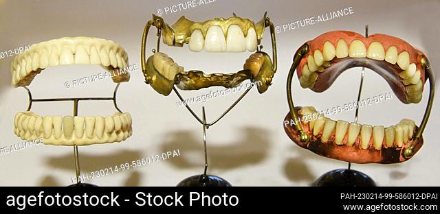PRODUCTION - 10 January 2023, Saxony, Zschadraß B. Colditz: In the dental museum in Zschadraß near Colditz, which has the largest dental history collection in...