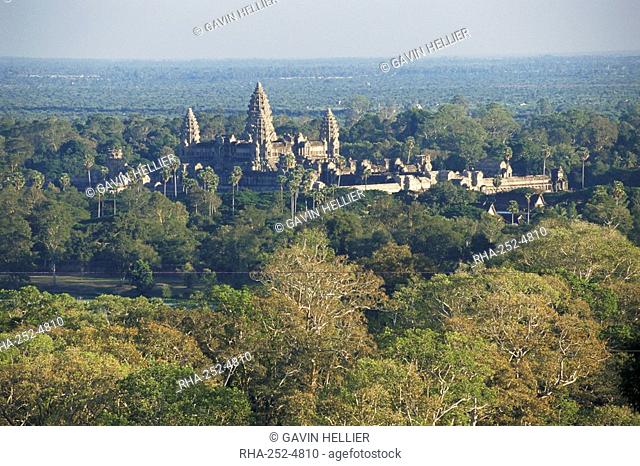 Elevated view of Angkor Wat, Angkor, UNESCO World Heritage Site, Siem Reap, Cambodia, Southeast Asia, Asia
