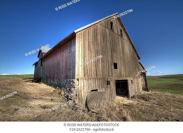 A barn in the Palouse farming area of eastern Washington near Spangle, Washington, USA