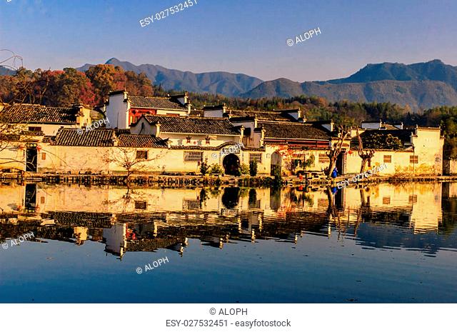 Anhui hongcun, Nearly a thousand years of history, preserved intact Ancient houses, known as the painting villages