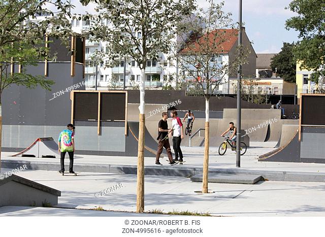 new Kesselbrink square with skater park