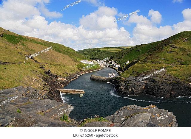 Harbor and landscape, Boscastle, Cornwall, England, United Kingdom
