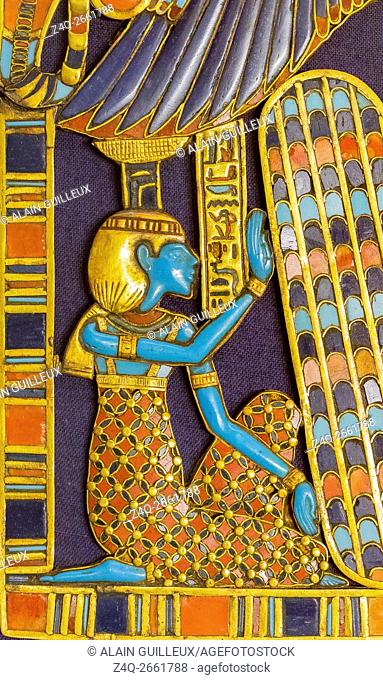 Egypt, Cairo, Egyptian Museum, Tutankhamon jewellery, from his tomb in Luxor, detail of a pectoral : The goddess Nephthys protects a winged scarab in green...