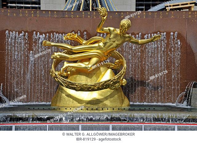 Golden statue of Prometheus by Paul Manship, midtown, Rockefeller Plaza, Manhattan, New York City, USA