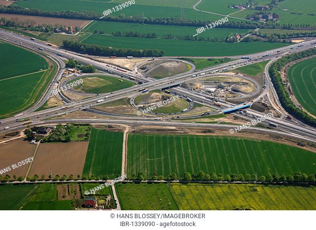 Aerial view, clover, motorway reconstruction, Kamener Kreuz junction of the A1 and A2 motorways, BAB-Kreuz junction, Derne, Kamen, Ruhrgebiet region
