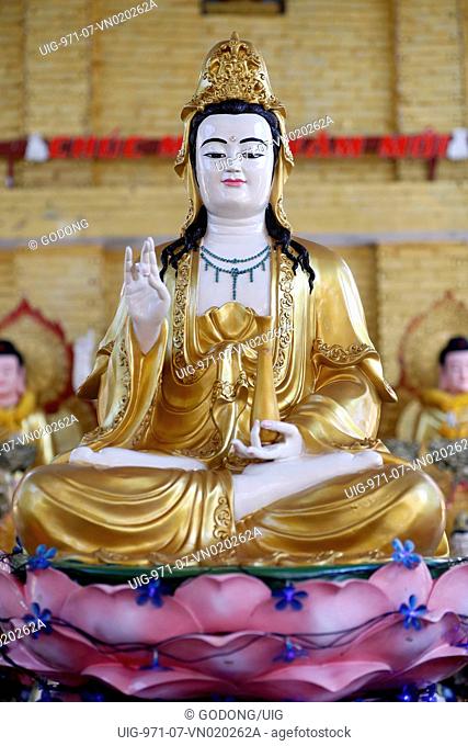 Quan Am, Goddess of Mercy, Avalokitesvara Bodhisattva statue