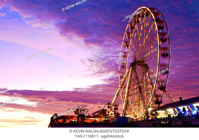 Ferris wheel at Dusk on Central Pier, Blackpool, Lancashire, England, UK
