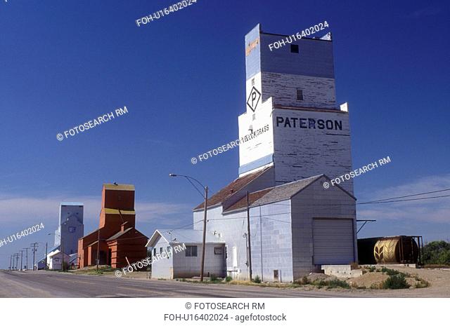 Canada, Saskatchewan, Grain elevator in the town of Yellow Grass