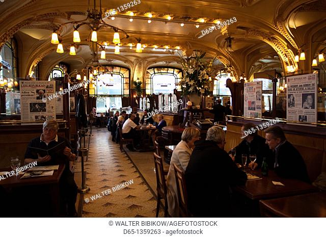 France, Meurthe-et-Moselle, Lorraine Region, Nancy, Brasserie Excelsior, art-nouveau style cafe interior, NR