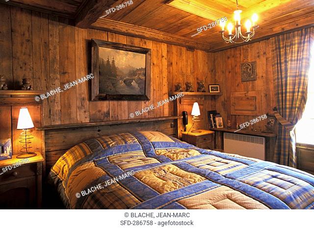 Bedroom in a mountain hut France