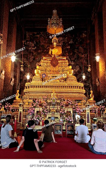 MEDITATING BUDDHA CALLED PHRA PUTTHA DEVAPATIMAKORN BY THE KING RAMA I. THE PEDESTAL HOLDS THE SOVEREIGN’S ASHES, STATUE IN THE UBOSOTH